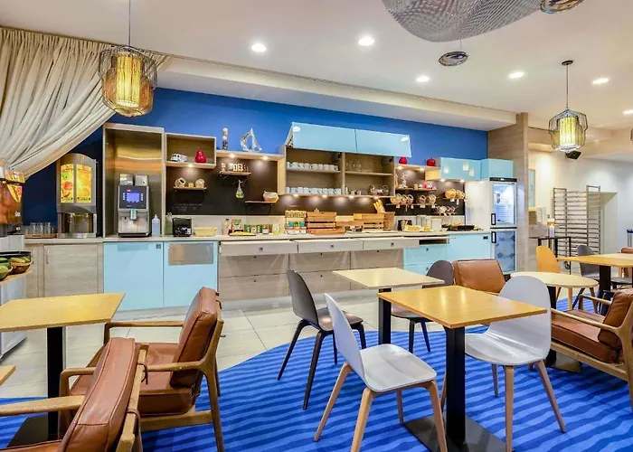 Ibis Styles La Rochelle Centre Vieux Port Hotel